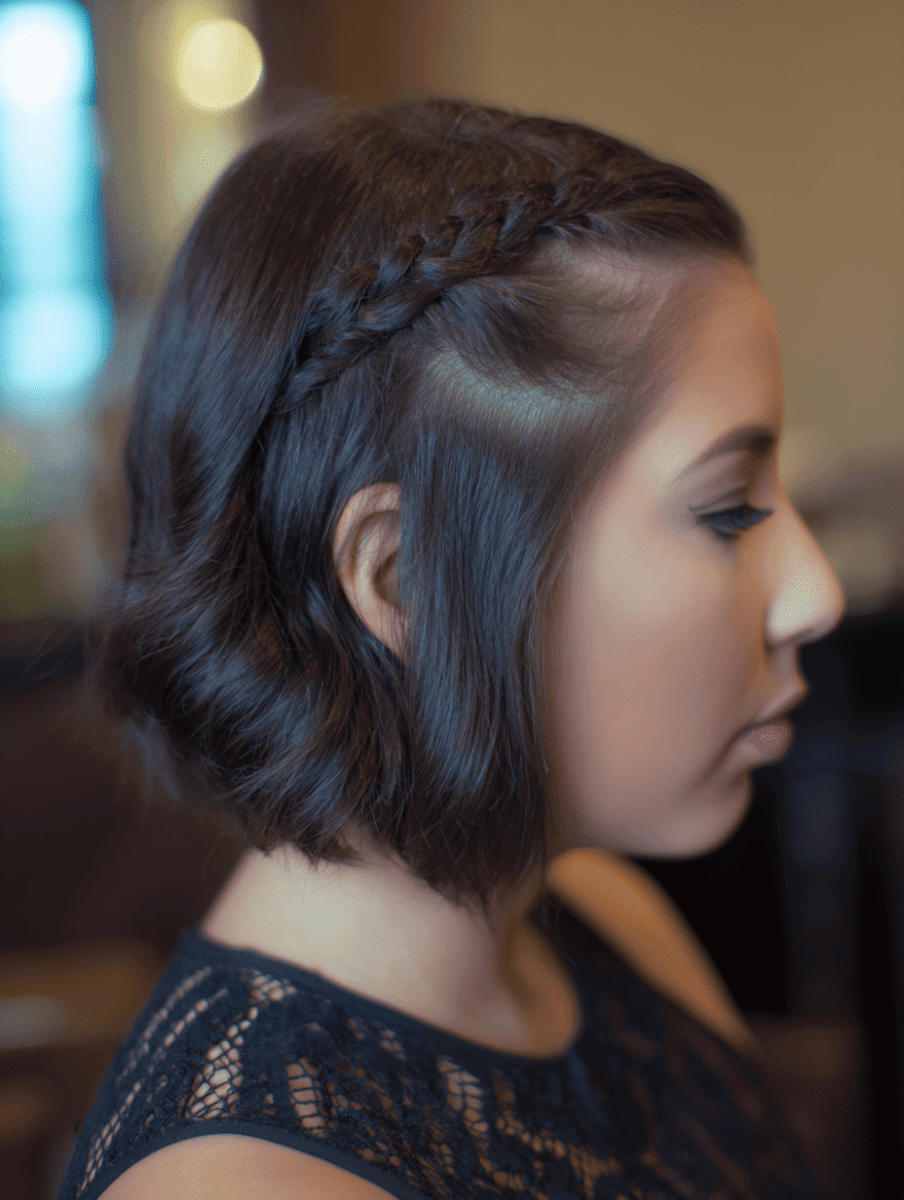 24 Fancy Hairstyles for Short Hair That Look Elegant and Polished